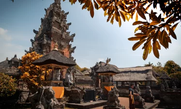 batuan temple ubud