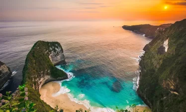 kelingking beach nusa penida