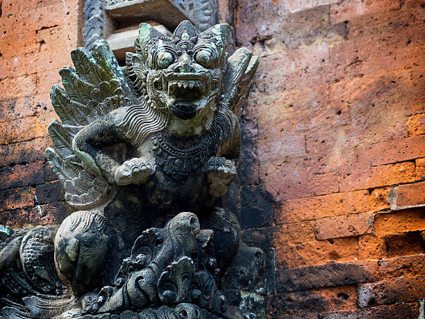 bali ancient carvings