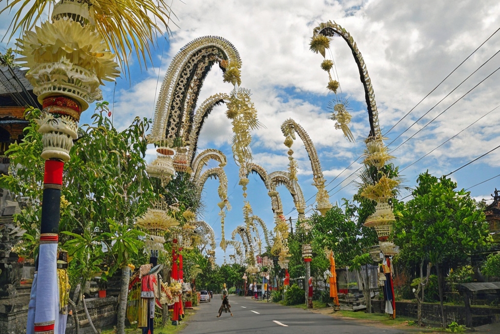 galungan penjor