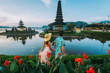 danau beratan temple bali
