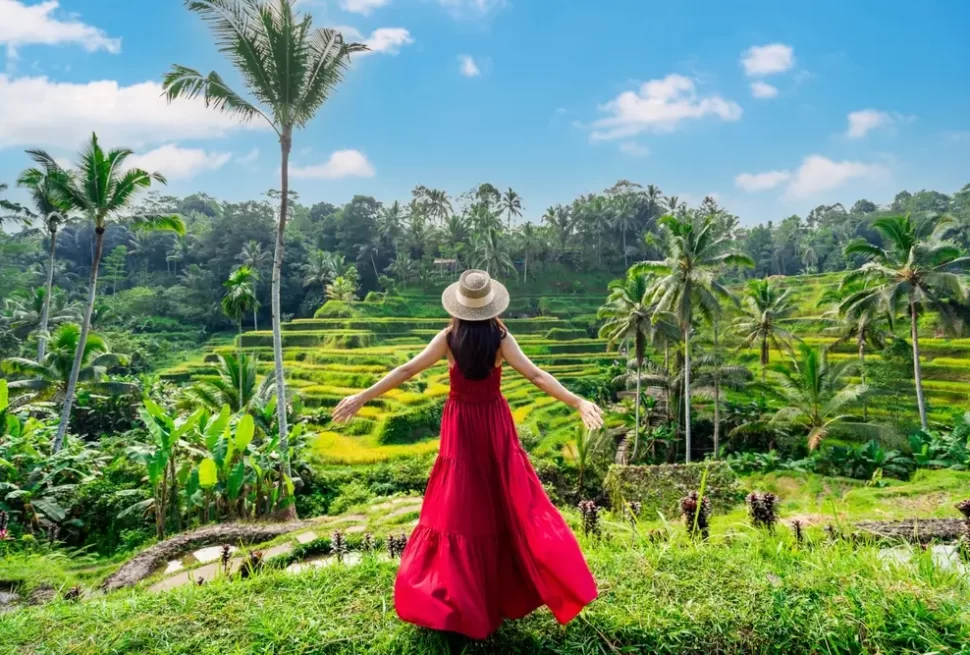 Happy travelers exploring Bali